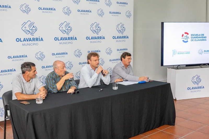 Lanzaron oficialmente la Escuela de Guardavidas Olavarr�a
